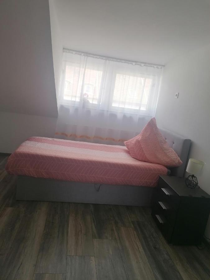 Ferienwohnung Andreea Saarlouis Bagian luar foto